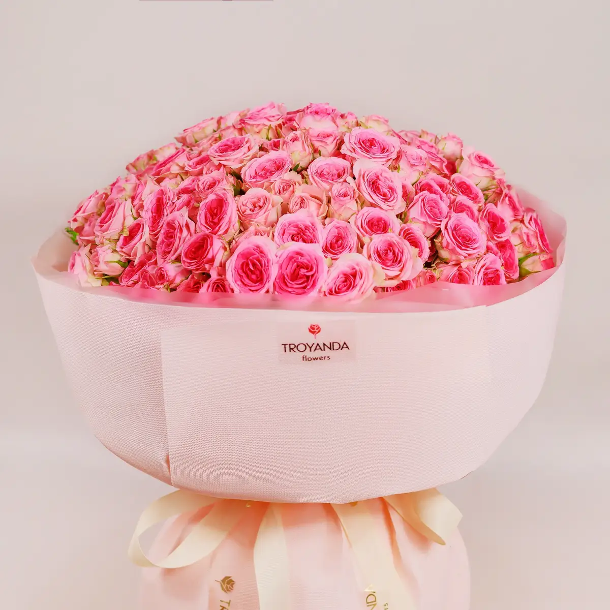 Букет 55 Троянд спрей Тралала купити недорого в Україні, фото 2