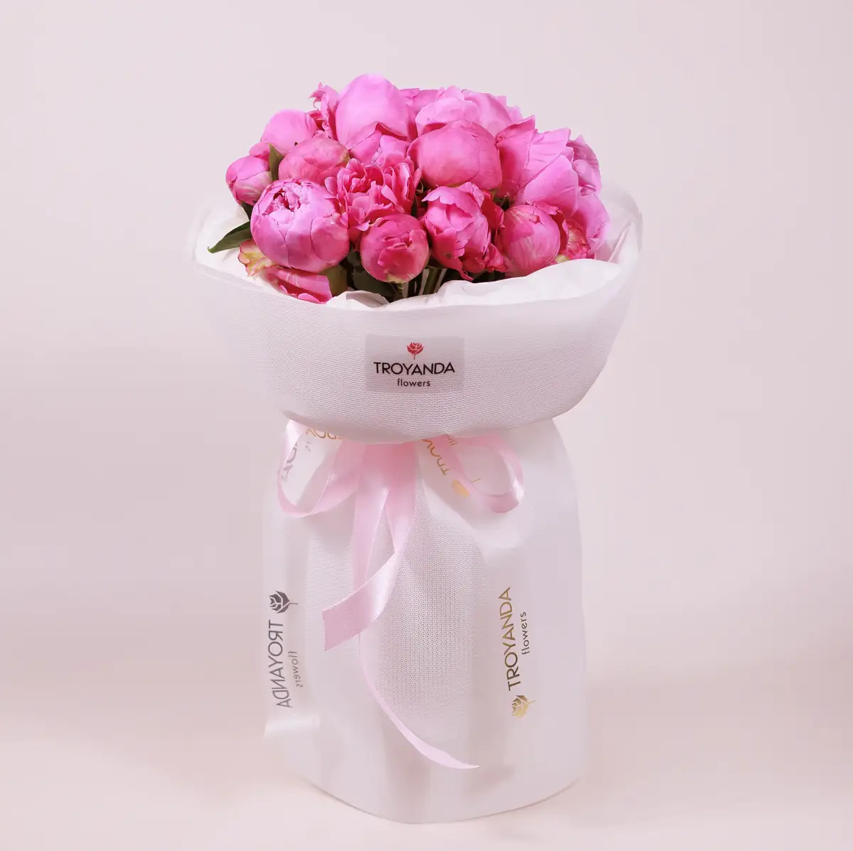Букет 15 Рожевих Півоній Алекс Флемінг купити