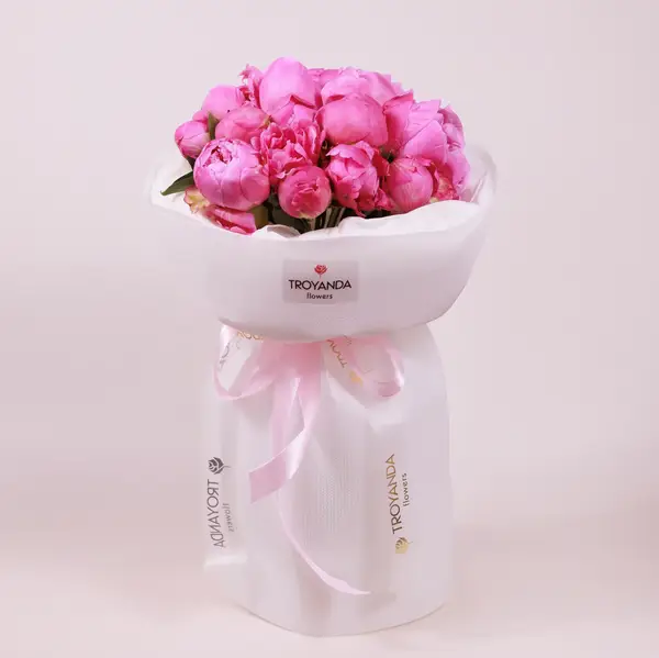 Букет 15 Рожевих Півоній Алекс Флемінг купити
