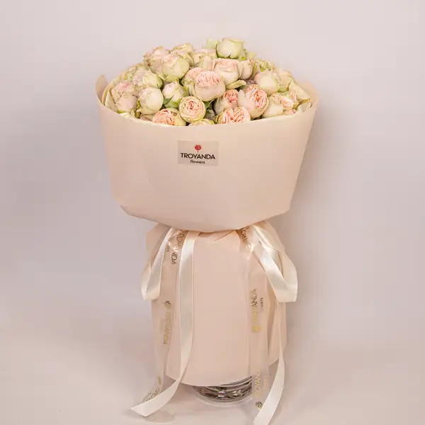 Букет 15 Троянд спрей Павлова купити