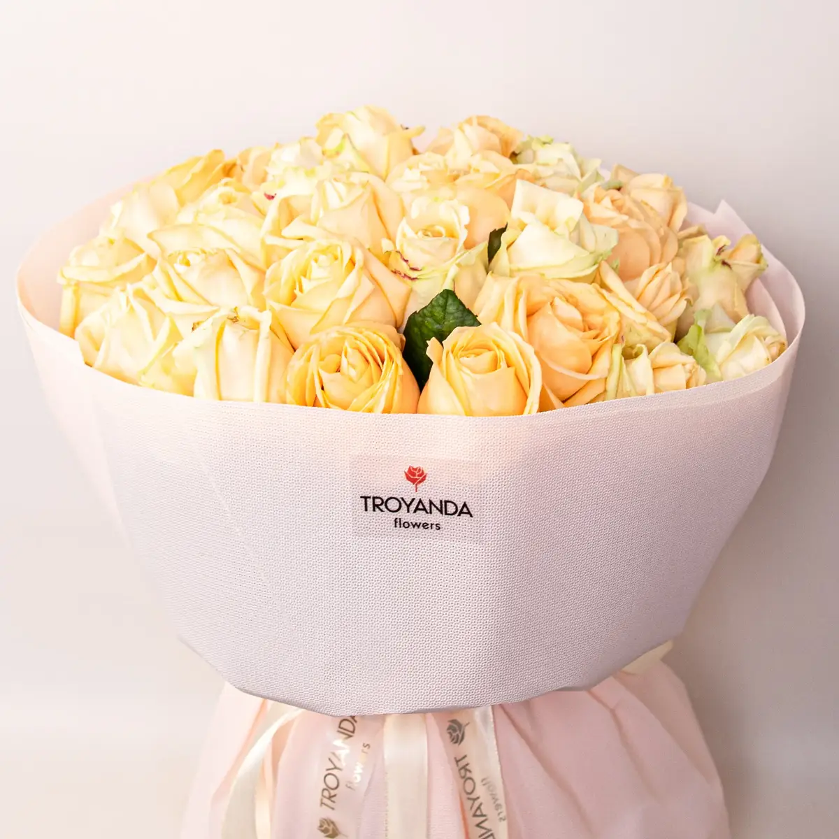 Букет из 35 роз Пич Аваланч купить недорого в Украине, фото 2