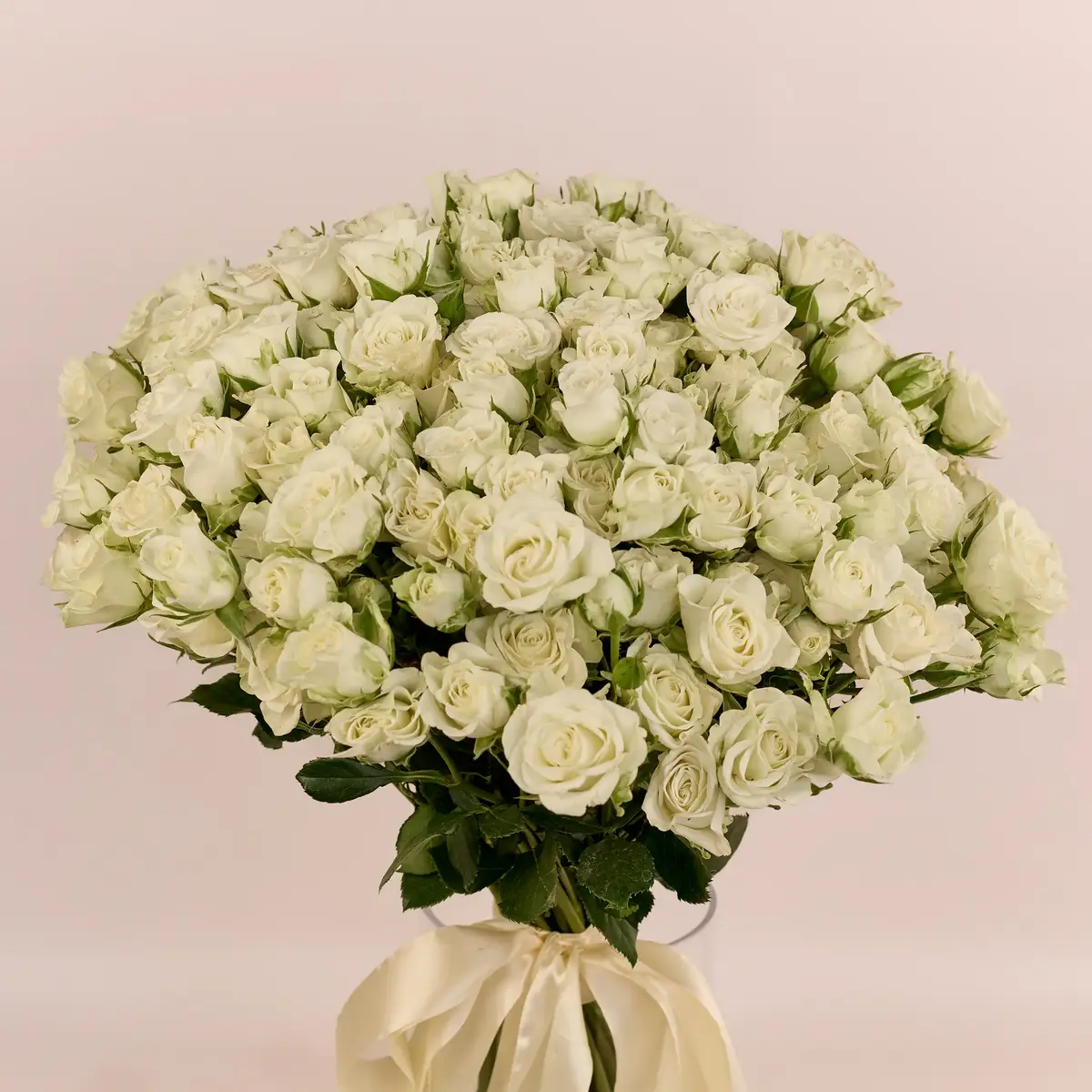 Букет 31 Троянда спрей Сновфлейк купити недорого в Україні, фото 2