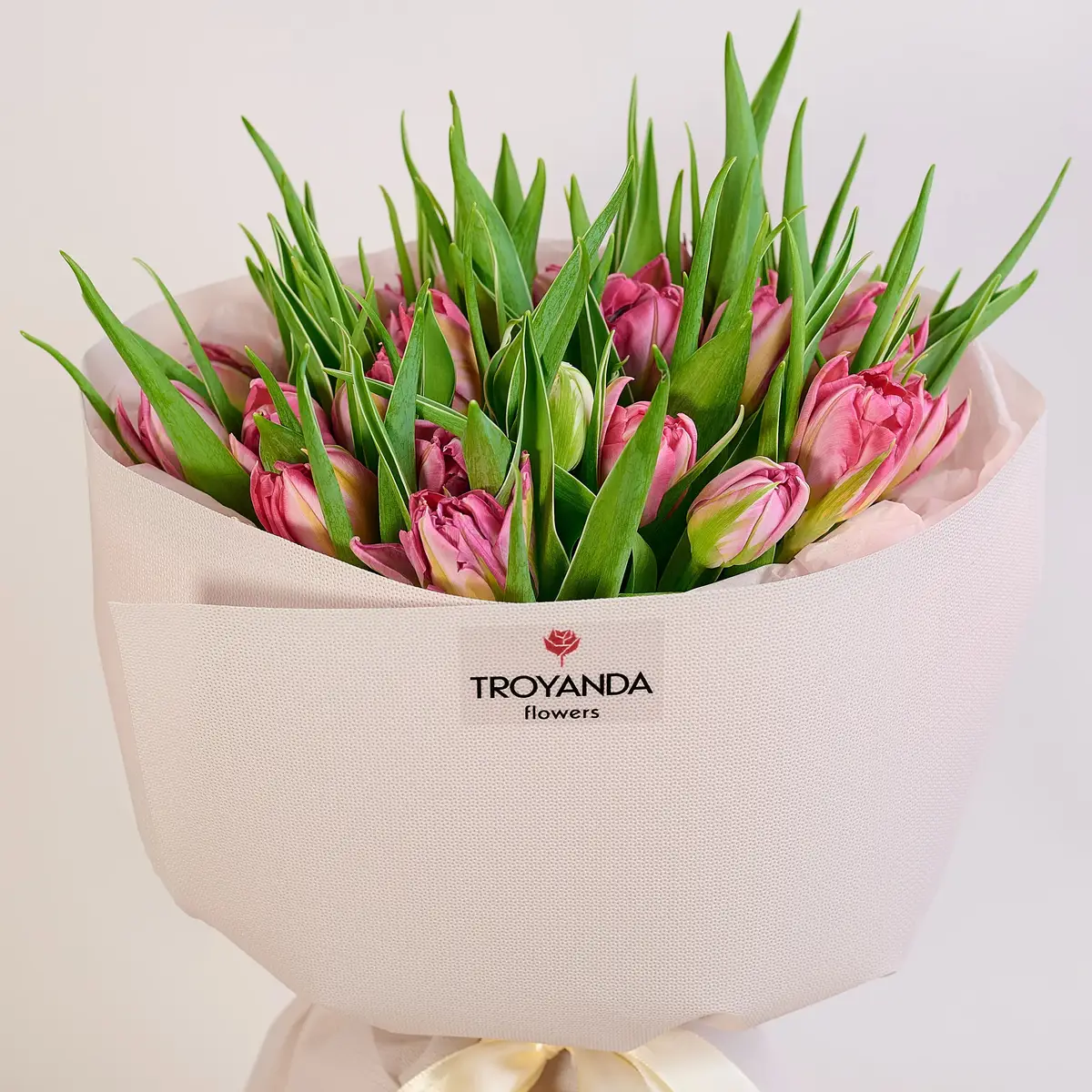 Букет 25 Розовых пионовидных Тюльпанов купить недорого в Украине, фото 2